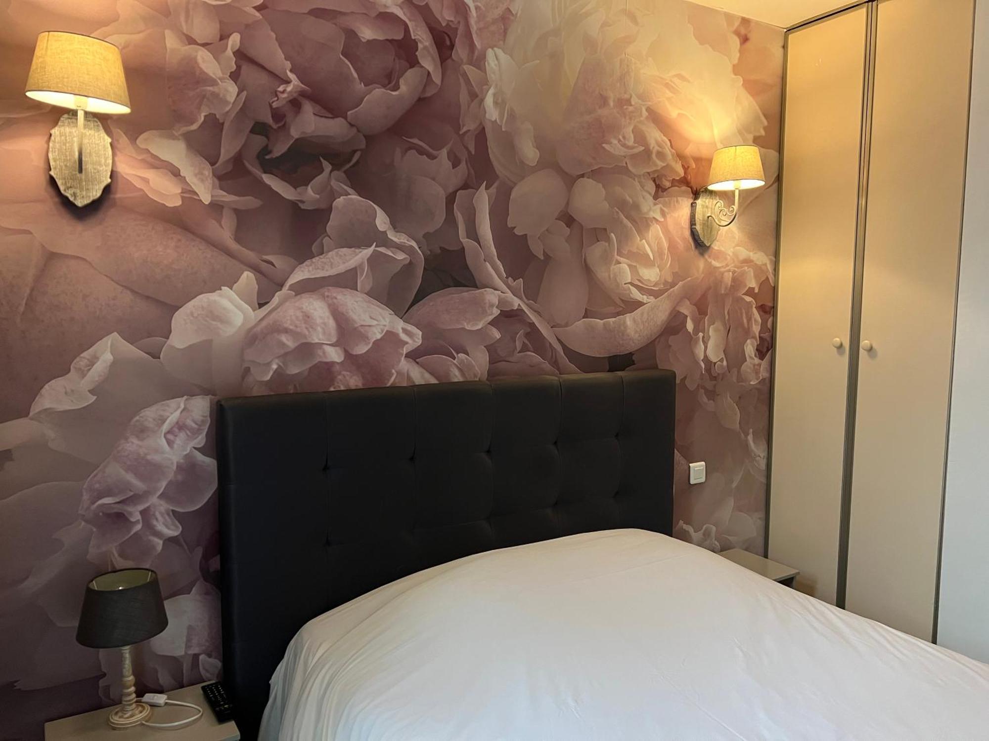 Le Cheval Blanc Hotel Jargeau Bagian luar foto