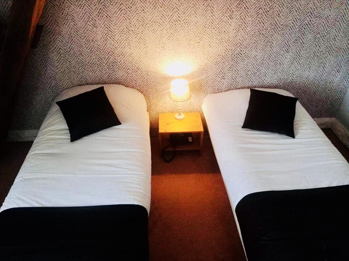 Le Cheval Blanc Hotel Jargeau Bagian luar foto